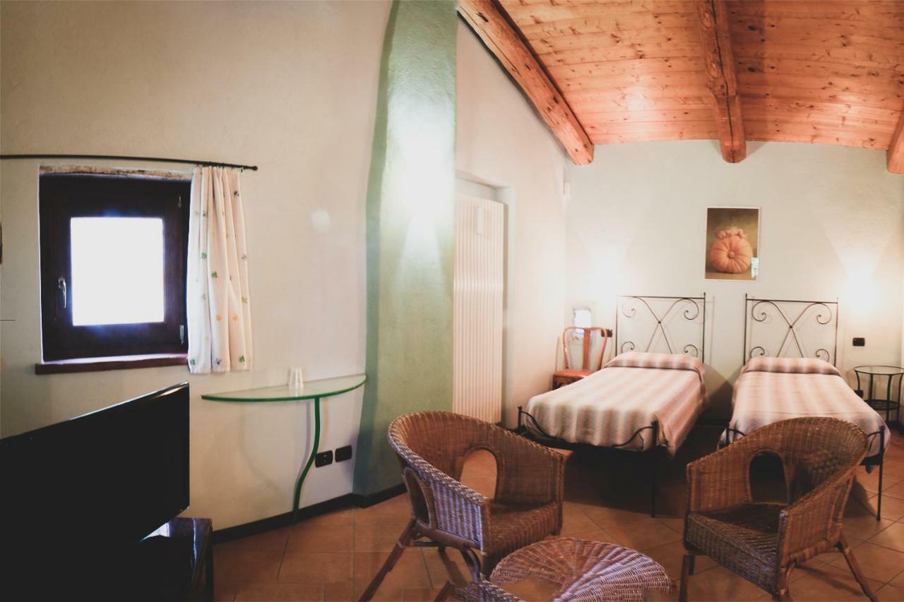 Agriturismo Fiori Di Zucca ฟอสซาโน ภายนอก รูปภาพ